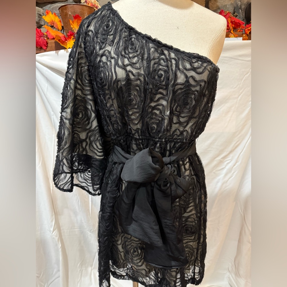 Judith March Cream and Black Apparel